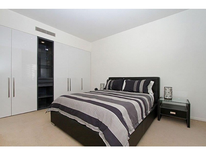 1602/7 Riverside Quay, Southbank VIC 3006