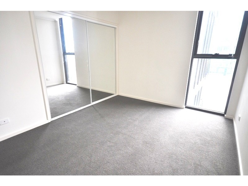 REF 20803/88 Kavanagh Street, Southbank VIC 3006