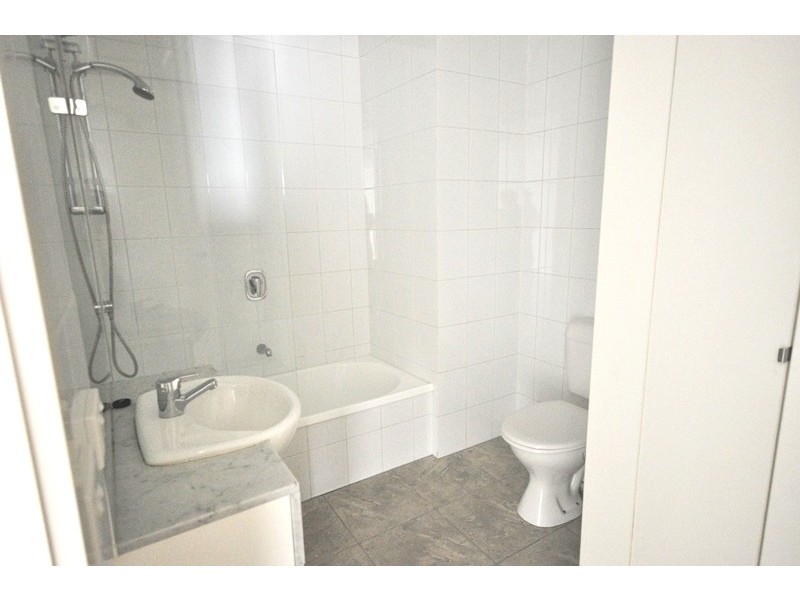 REF 20803/88 Kavanagh Street, Southbank VIC 3006