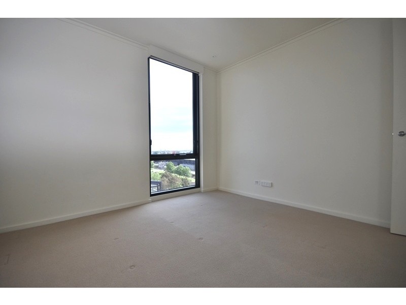 REF 20807/63 Whiteman Street, Southbank VIC 3006