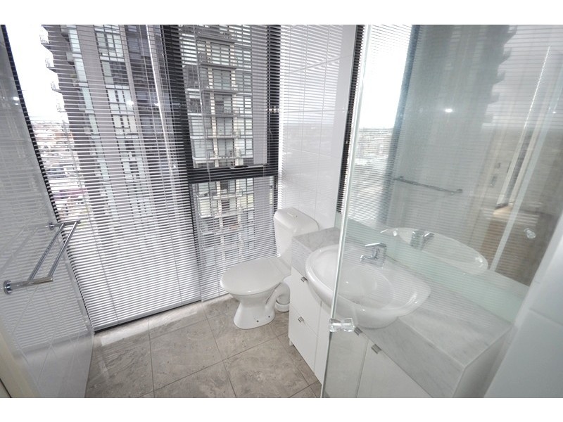 REF 20808/88 Kavanagh Street, Southbank VIC 3006