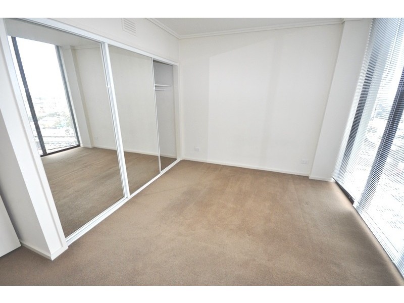 REF 20808/88 Kavanagh Street, Southbank VIC 3006