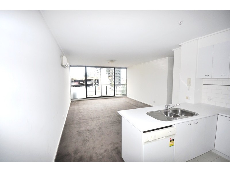 REF 20815/28 Bank Street, South Melbourne VIC 3205