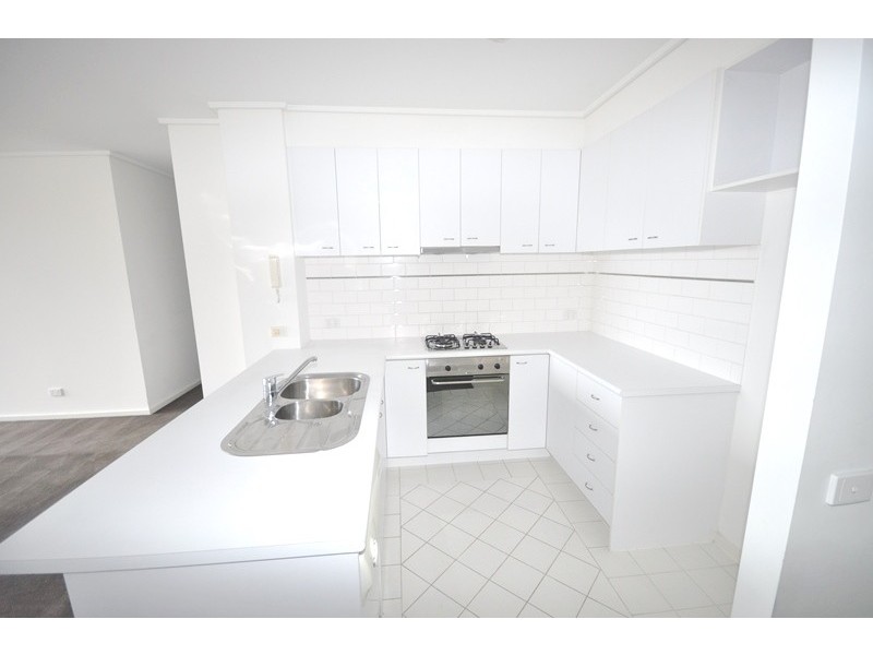 REF 20815/28 Bank Street, South Melbourne VIC 3205