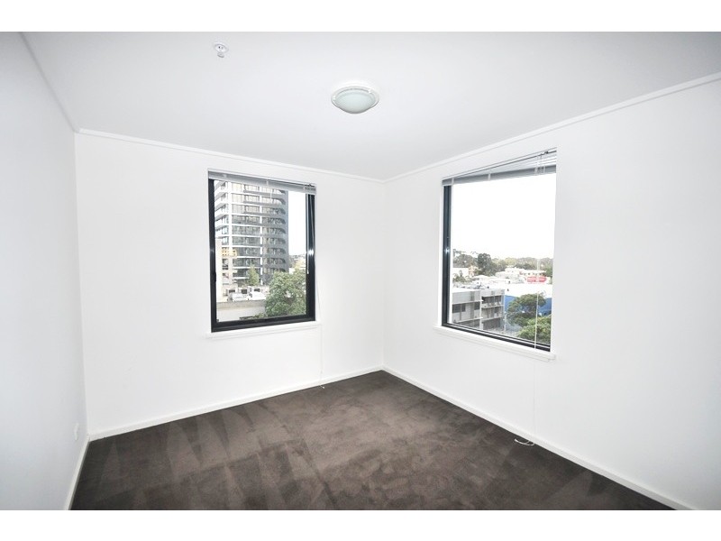 REF 20815/28 Bank Street, South Melbourne VIC 3205