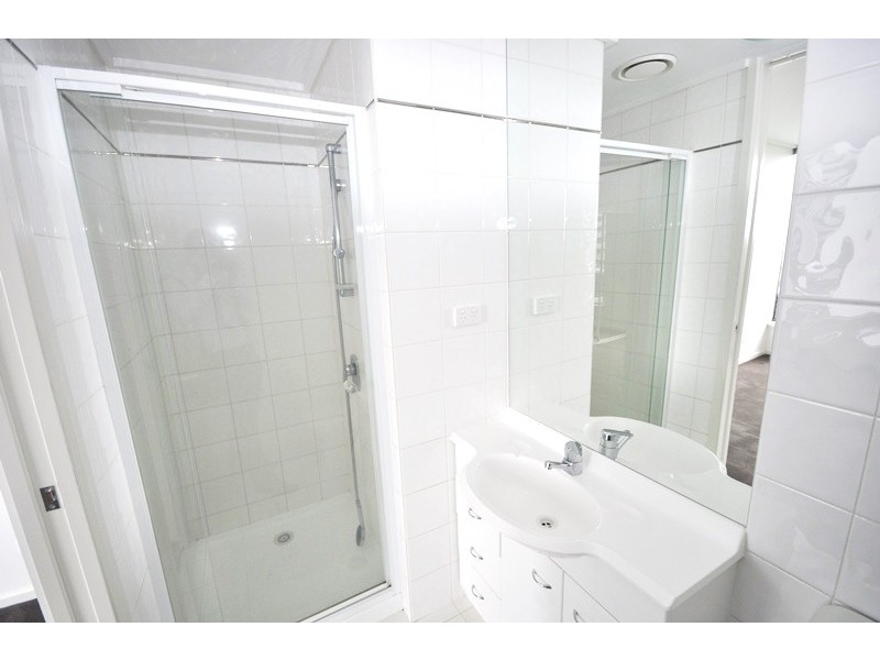 REF 20815/28 Bank Street, South Melbourne VIC 3205