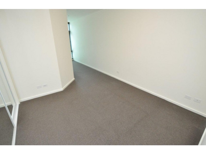 REF 20818/180 City Road, Southbank VIC 3006