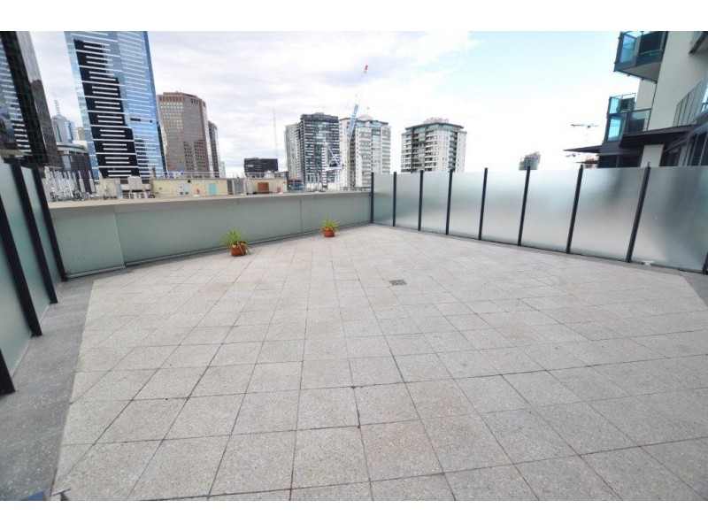 REF 20818/180 City Road, Southbank VIC 3006