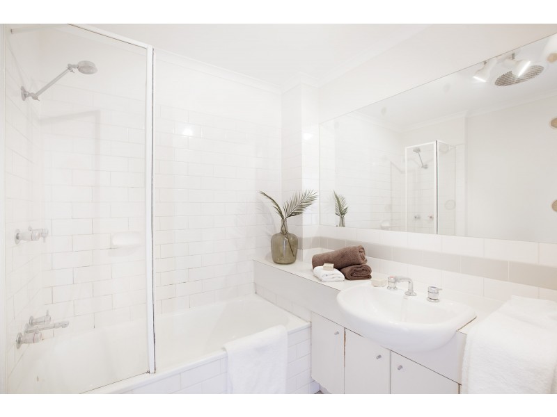 15/161 Sturt Street, Southbank VIC 3006