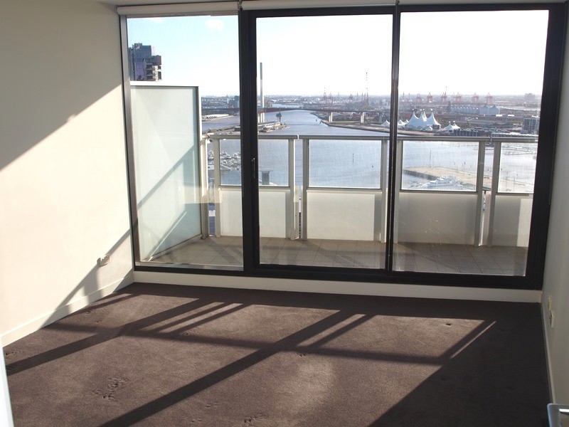 2303/100 Harbour Esplanade, Docklands VIC 3008