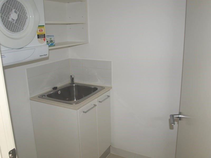 2303/100 Harbour Esplanade, Docklands VIC 3008