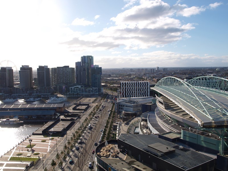 2303/100 Harbour Esplanade, Docklands VIC 3008