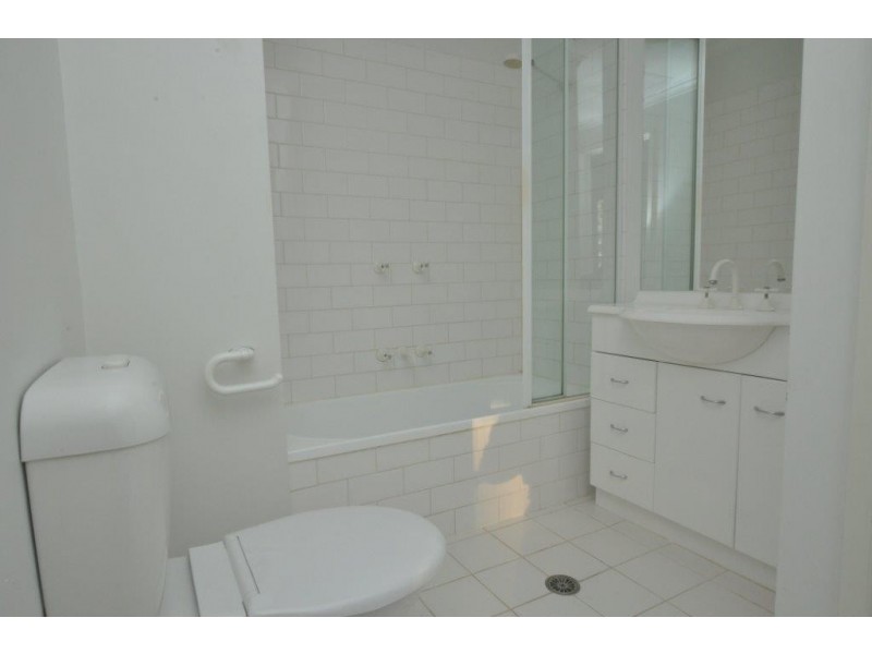 REF 20826/39 Dorcas Street, South Melbourne VIC 3205