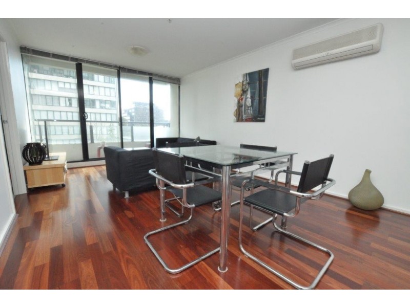 REF 20836/148 Wells Street, South Melbourne VIC 3205