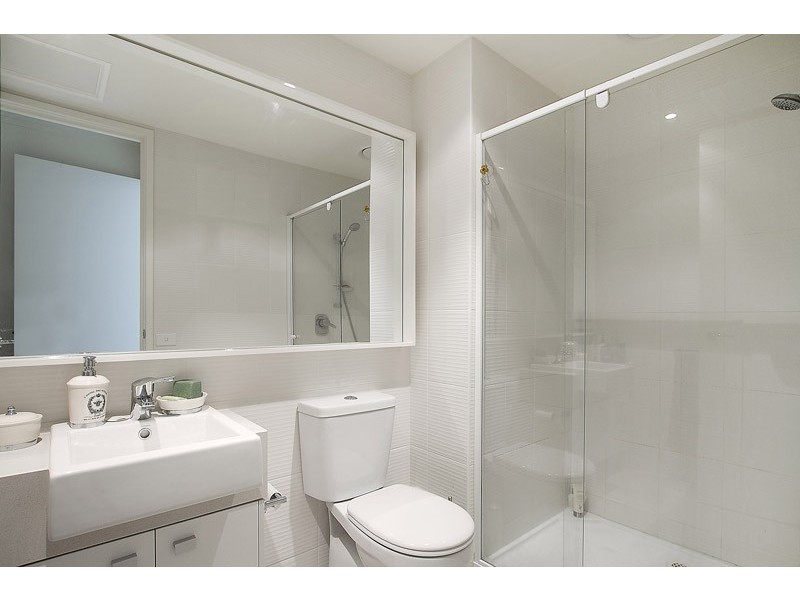 63 Whiteman Street, Southbank VIC 3006