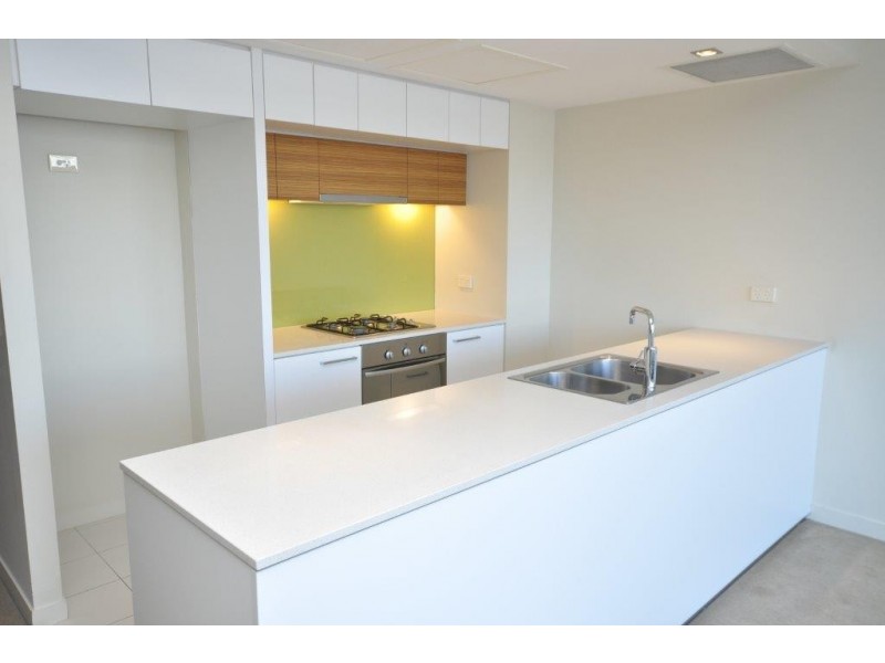 100 Harbour Esplanade, Docklands VIC 3008