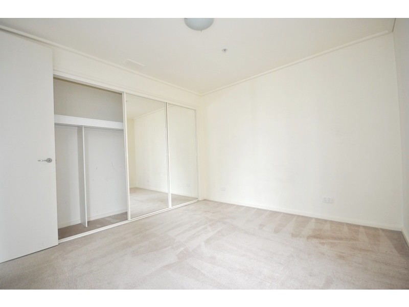 REF 20842/163 City Road, Southbank VIC 3006