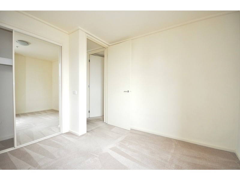 REF 20842/163 City Road, Southbank VIC 3006