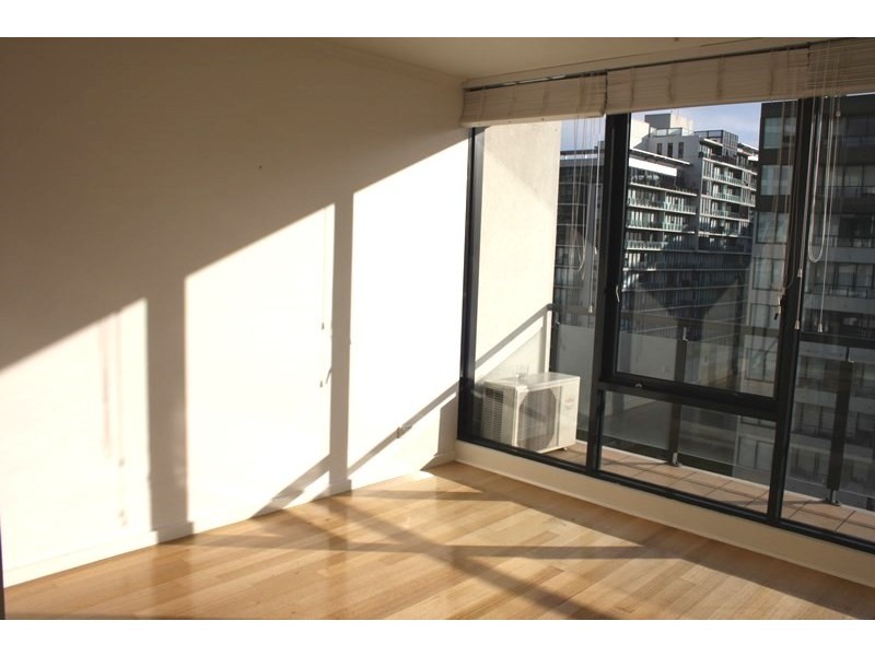 REF 20847/148 Wells Street, South Melbourne VIC 3205