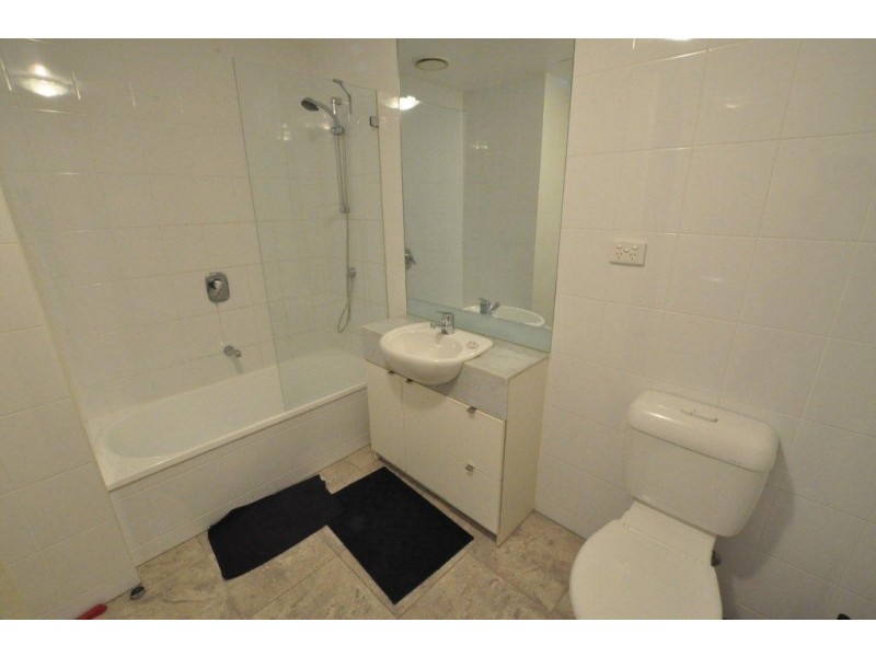 REF 20734/173 City Road, Southbank VIC 3006