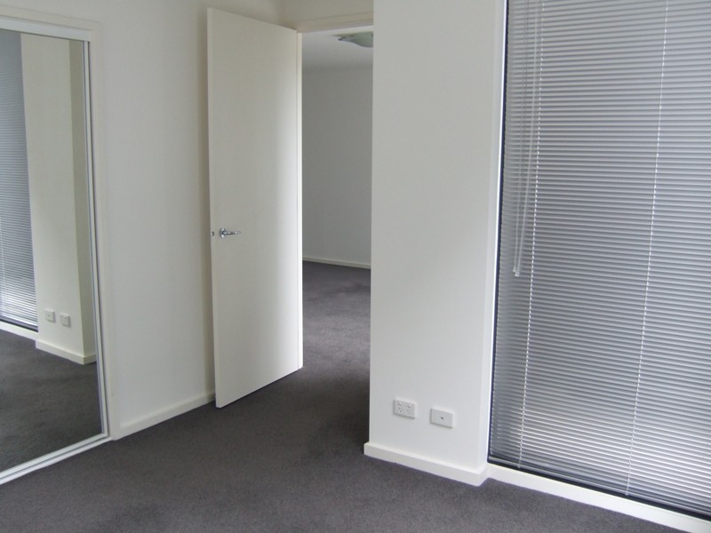 REF 20863/173 City Road, Southbank VIC 3006