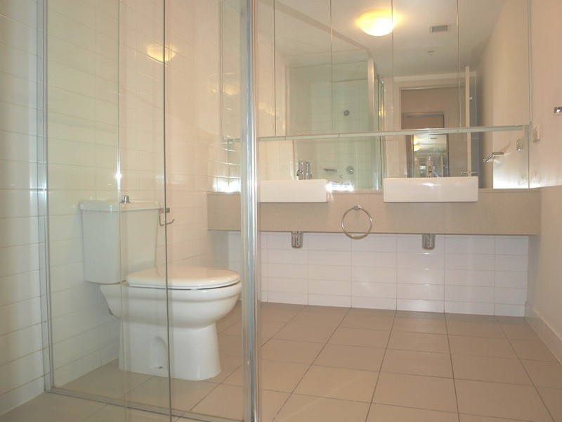 3407/100 Harbour Esplanade, Docklands VIC 3008