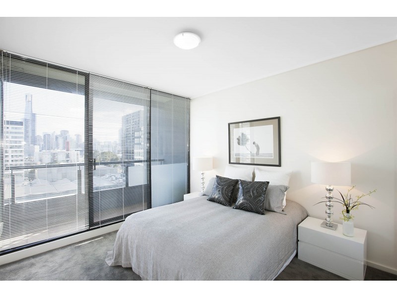 902/28 Bank Street, South Melbourne VIC 3205