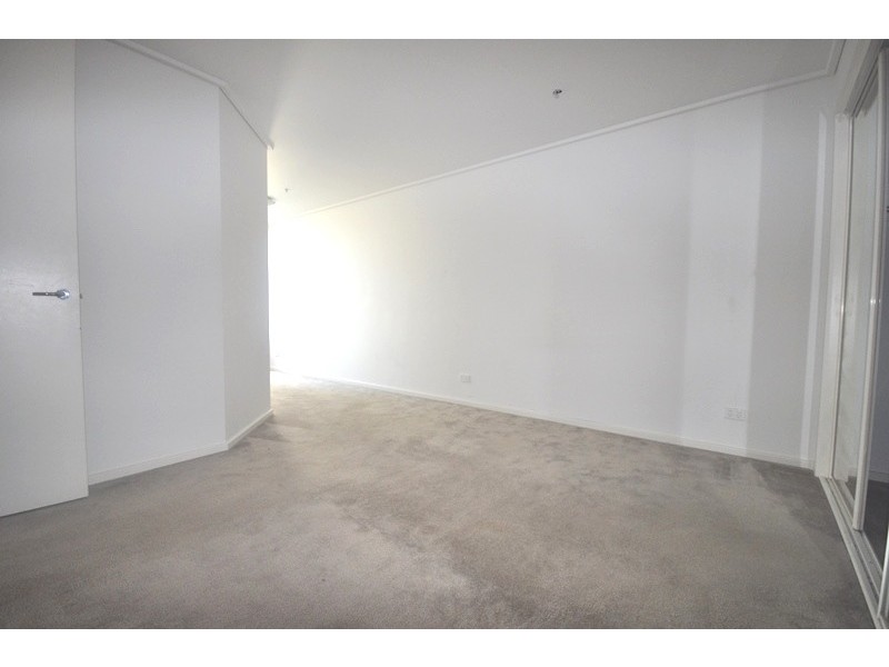 REF 20870/163 City Road, Southbank VIC 3006