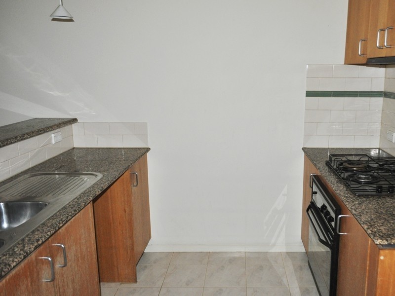 REF 20874/92 Wells Street, Southbank VIC 3006