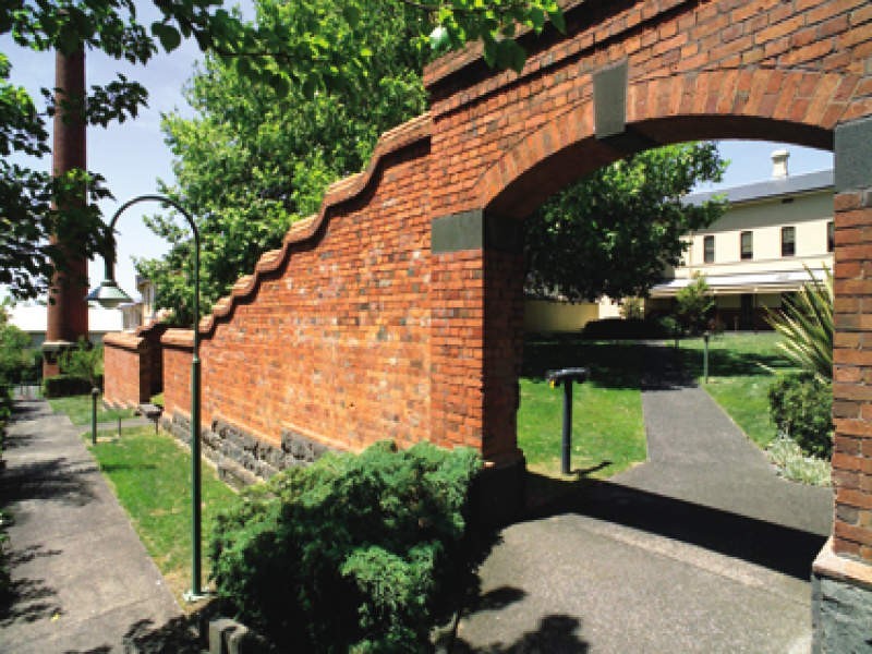 70 Wiltshire Drive, Kew VIC 3101