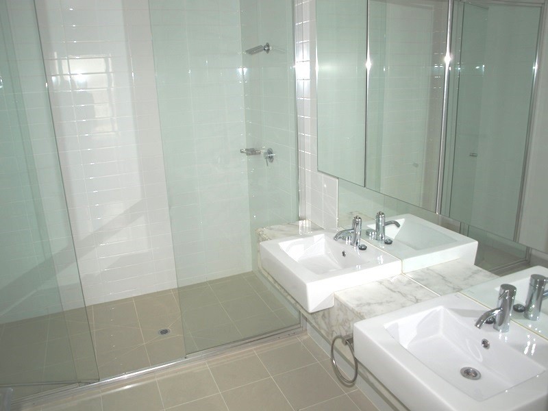 3802/100 Harbour Esplanade, Docklands VIC 3008