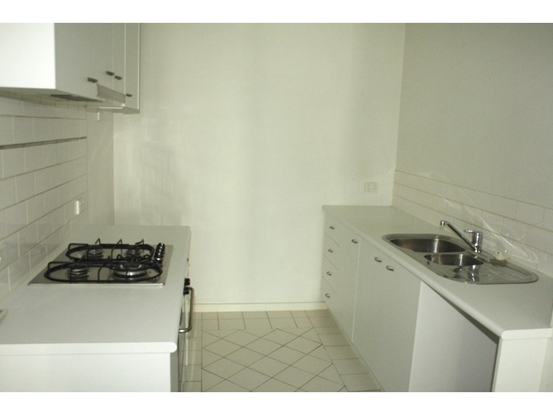 REF 20887/38 Bank Street, South Melbourne VIC 3205