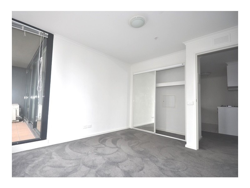 REF 20893/38 Kavanagh Street, Southbank VIC 3006