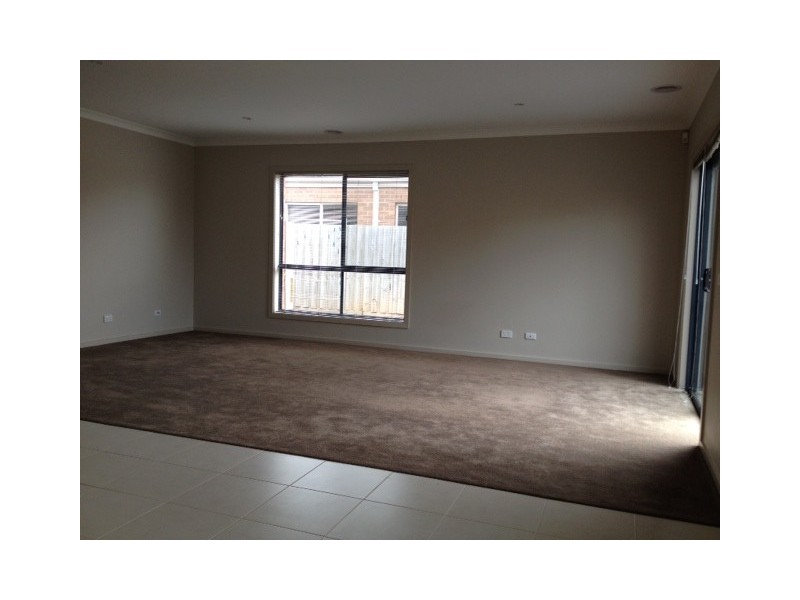 14 Cooinda Way, Point Cook VIC 3030