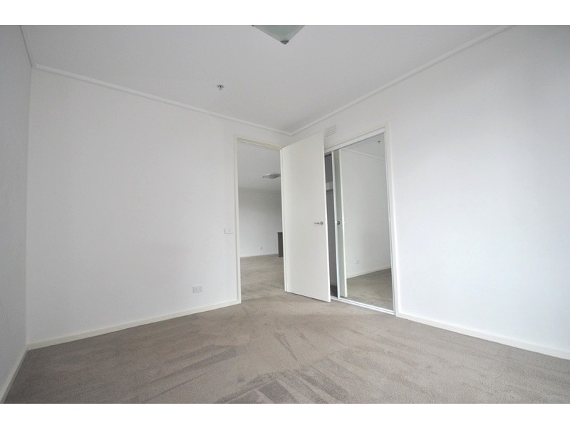 REF 20896/173 City Road, Southbank VIC 3006