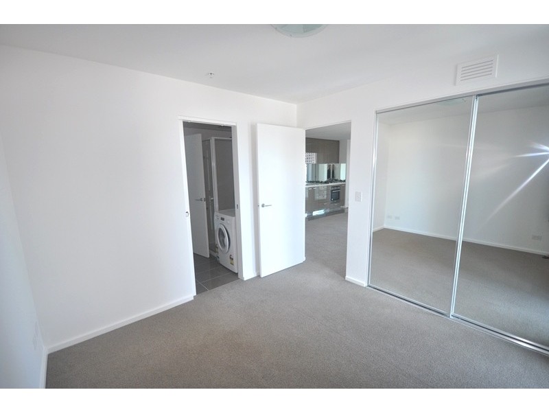 REF 27051/241 City Road, Southbank VIC 3006