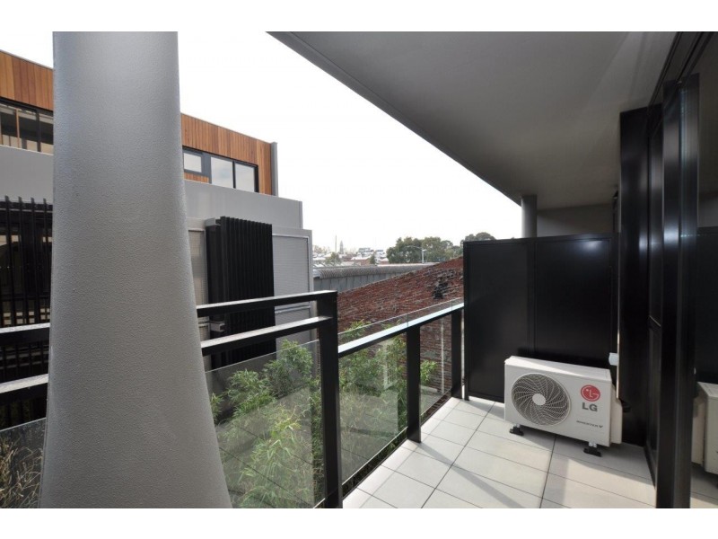 211/89 Roden Street, West Melbourne VIC 3003