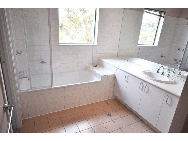 REF 20906/19 Vaughan Crescent, Kew VIC 3101