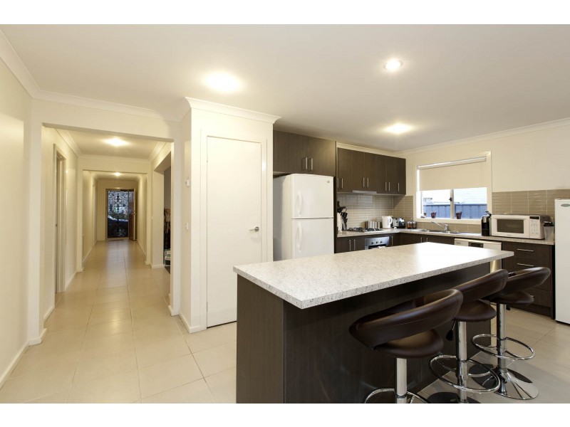 44 Mowbray Drive, Point Cook VIC 3030