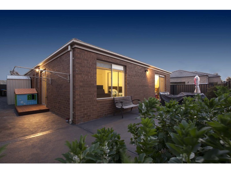 44 Mowbray Drive, Point Cook VIC 3030