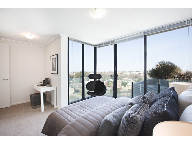 905/38 Bank Street, South Melbourne VIC 3205