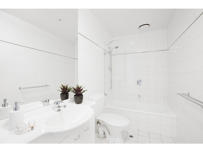 905/38 Bank Street, South Melbourne VIC 3205