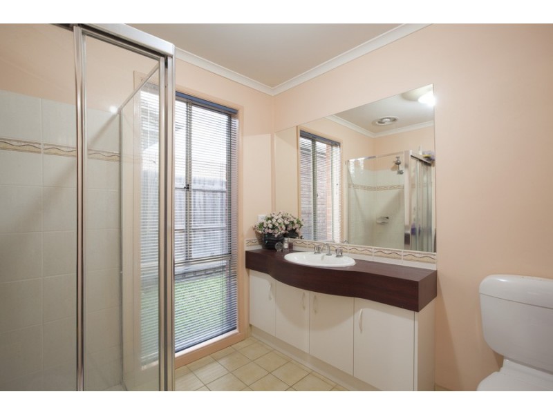 21 Dorrington Street, Point Cook VIC 3030