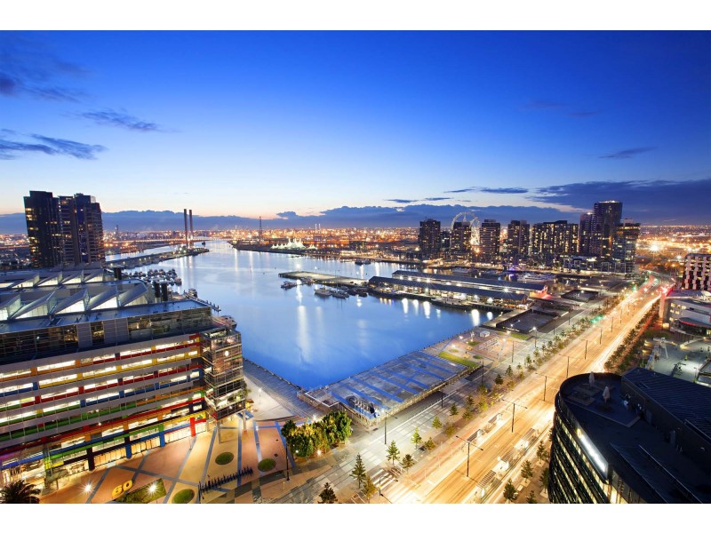2304/100 Harbour Esplanade, Docklands VIC 3008