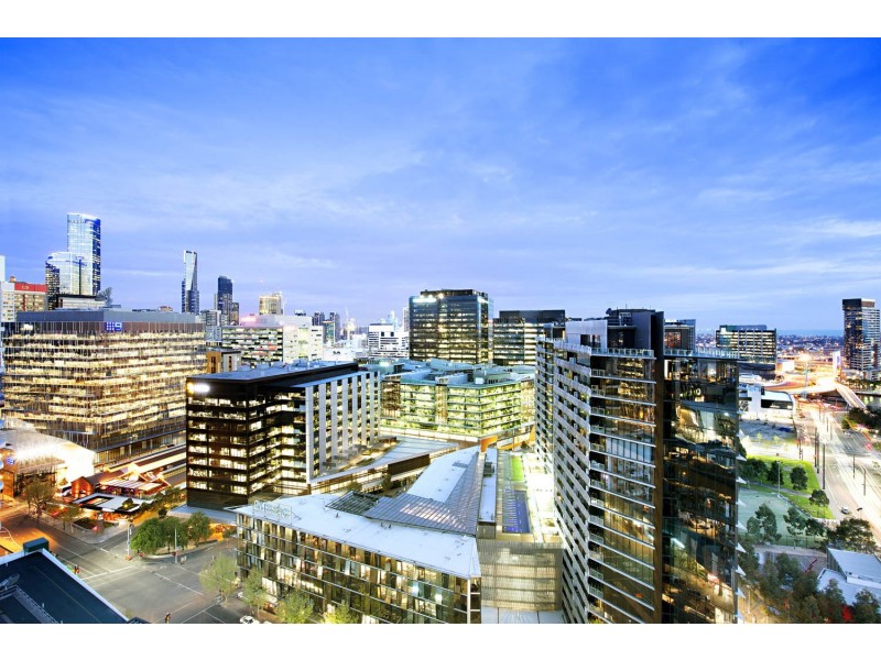 2304/100 Harbour Esplanade, Docklands VIC 3008