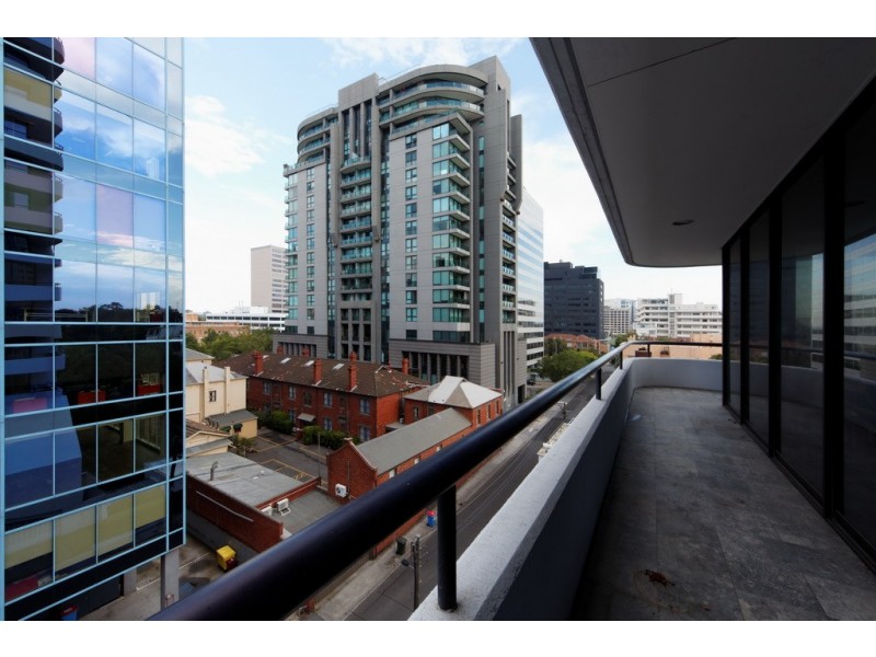 53/29 Queens Road, Melbourne VIC 3004