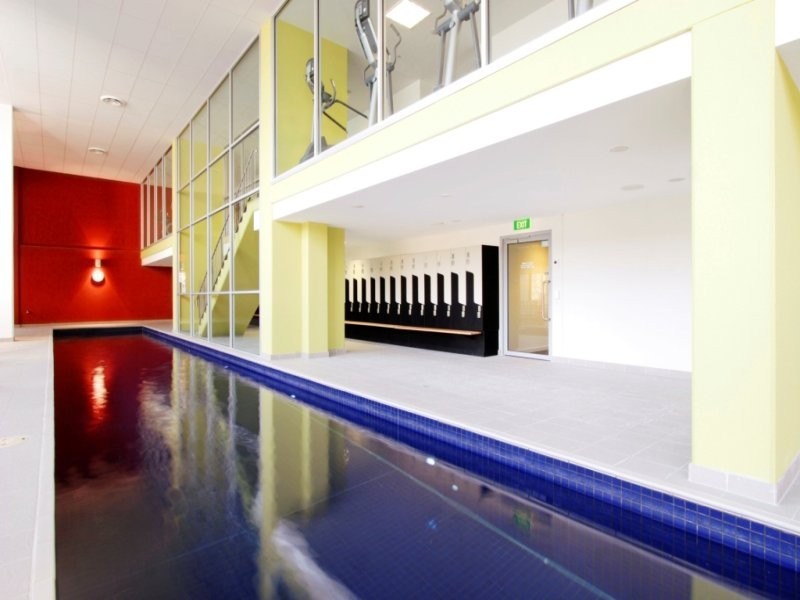 2404/100 Harbour Esplanade, Docklands VIC 3008