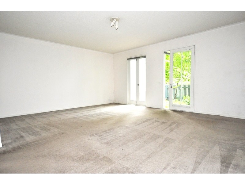 REF 20936/106 Southbank Boulevard, Southbank VIC 3006