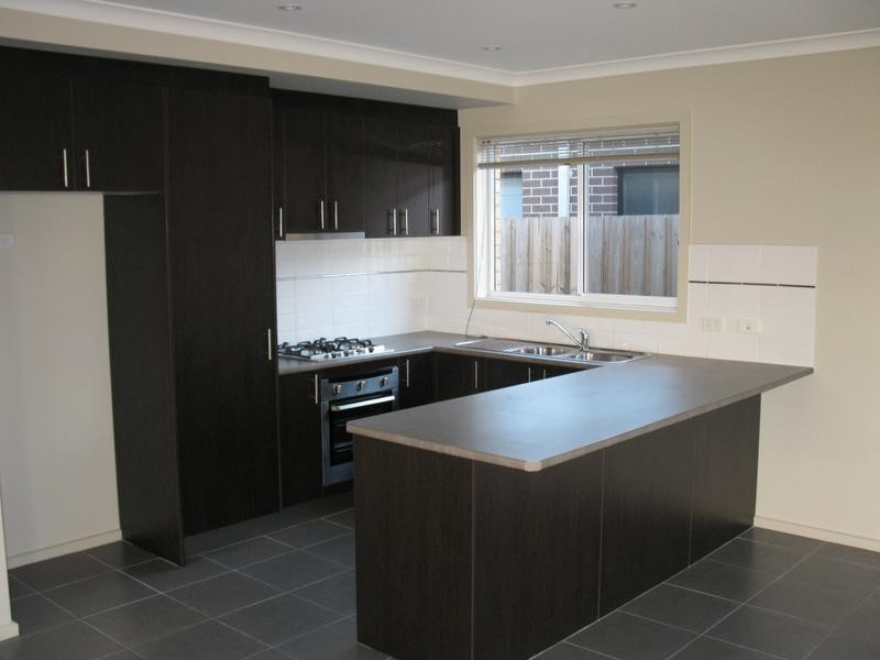 14 Skein Street, Point Cook VIC 3030