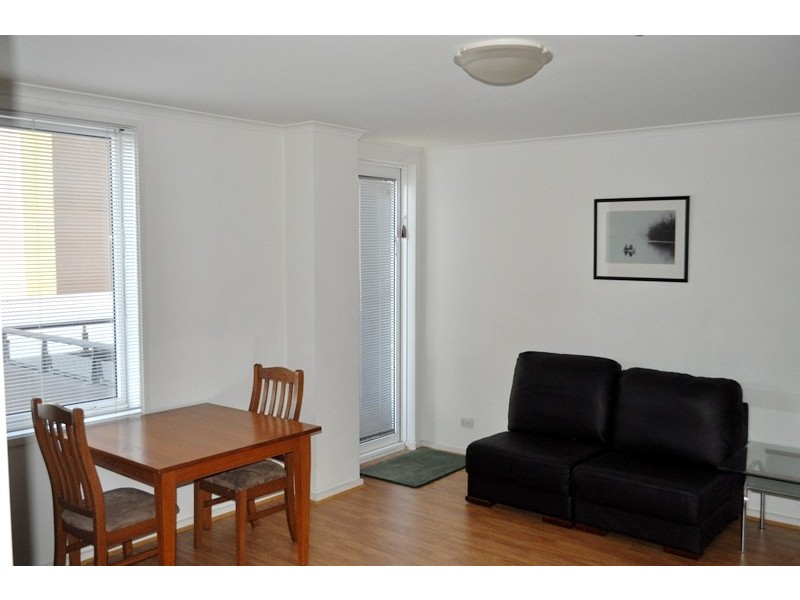 REF 20944/79 Whiteman Street, Southbank VIC 3006